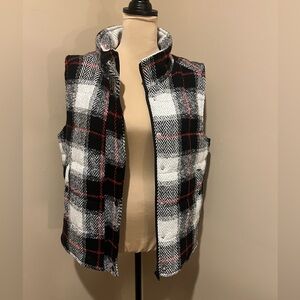 Pulse Boutique Black and White Plaid Vest, size Med